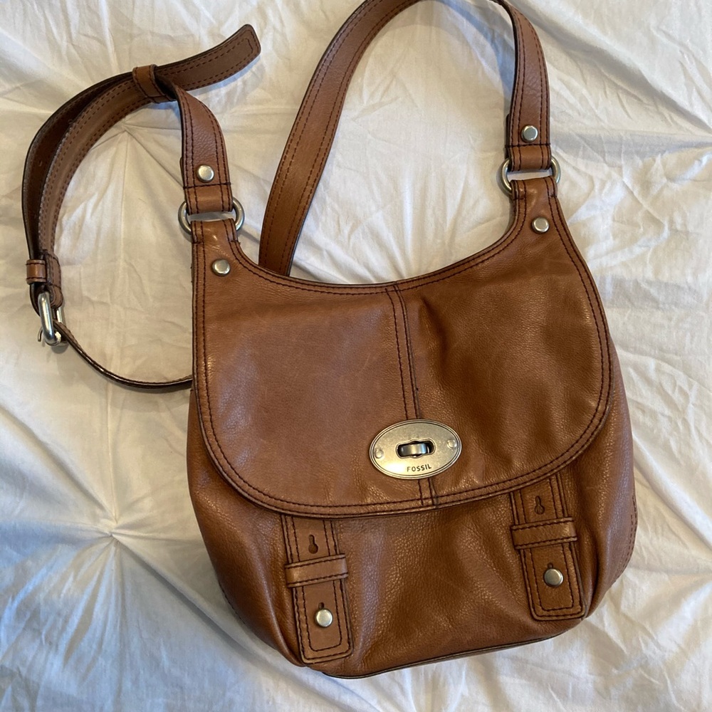 Gently used leather FOSSIL crossbody bag